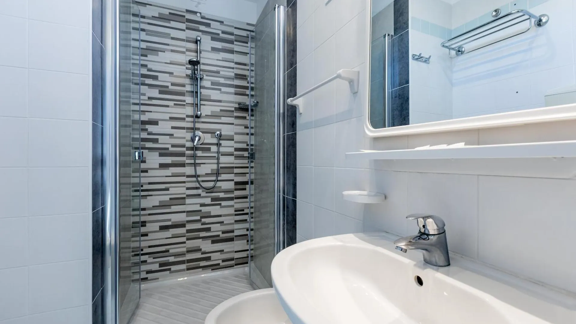 Hotel Kim Rimini 2*,